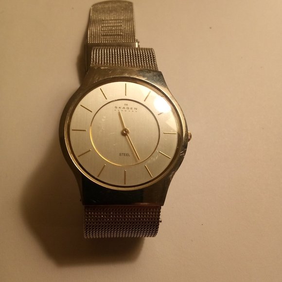 Skagen Denmark 233 LGSC Used - Picture 5 of 6